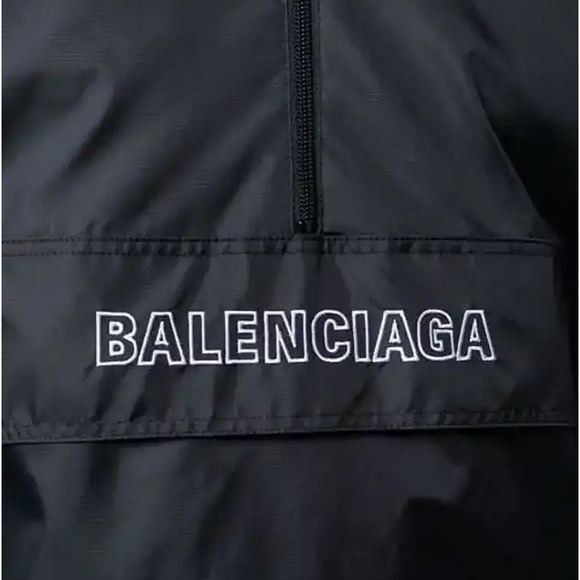 Balenciaga 80’s windbreaker - barely worn, like new. - Picture 4 of 6